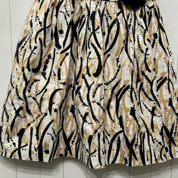 Girl's elegant dress, brush print in colors black, beige and gold - Picture 7 of 12